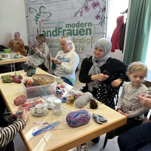 Sockenstricken in geselliger Runde